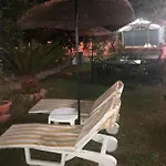 Kromer Garden Hotel 3*