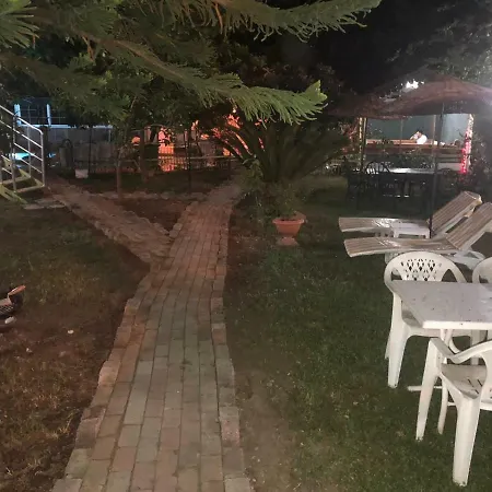 Kromer Garden فندق